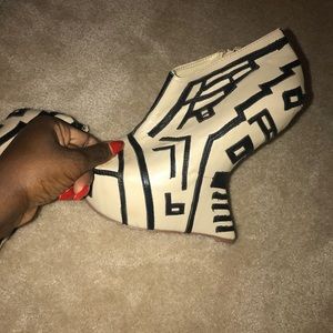 Tribal Guiseppe Zanotti  Curved Platform booties